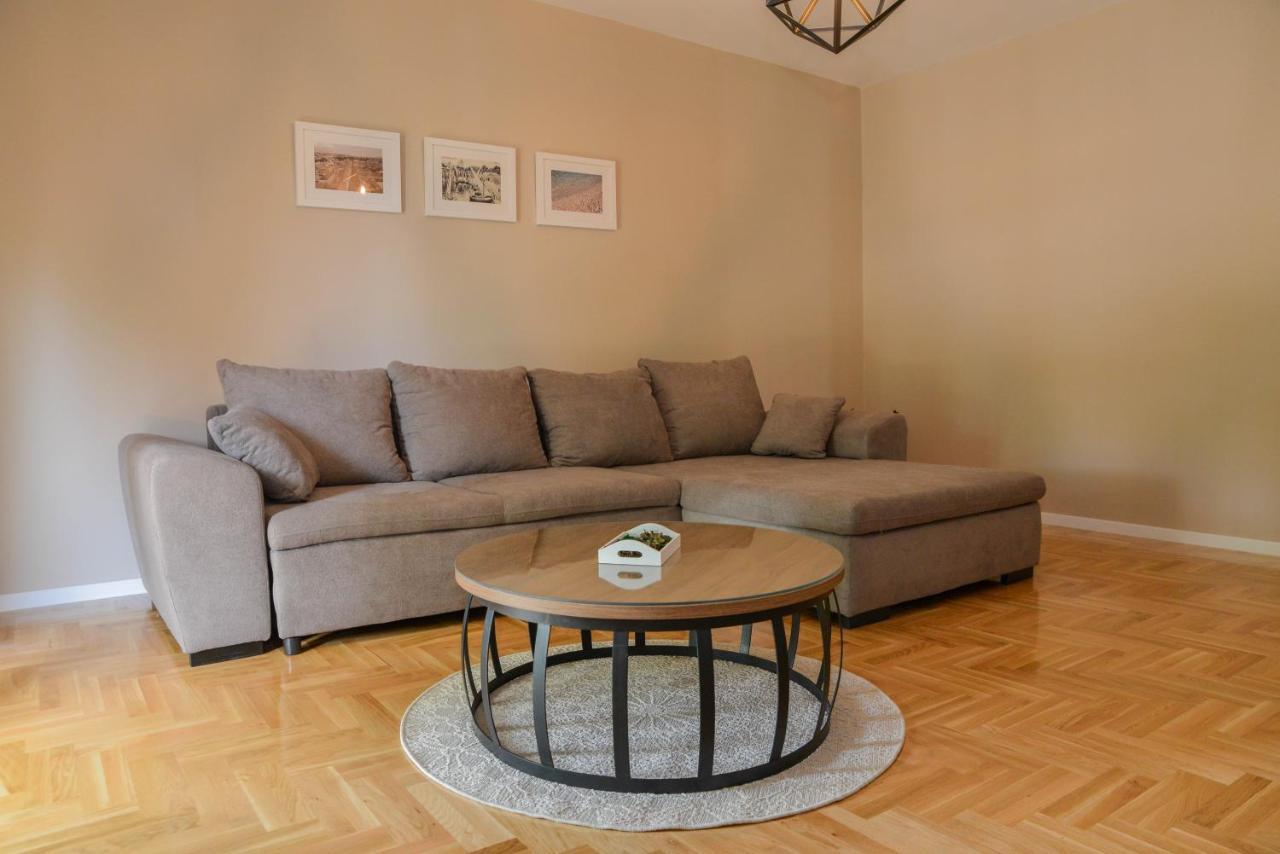 זאדאר Apartman Maja מראה חיצוני תמונה